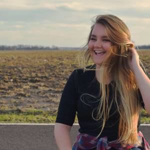 Meet your Posher, Mallory